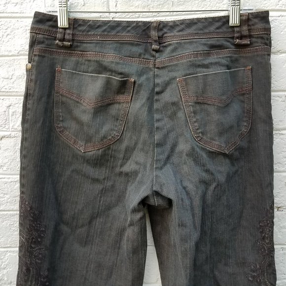 $5 SALE * size 8 TRIBAL Stretch Extensible "Java" wash Embroidered jeans - Picture 8 of 16